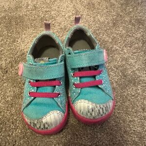 Keen toddler shoe blue